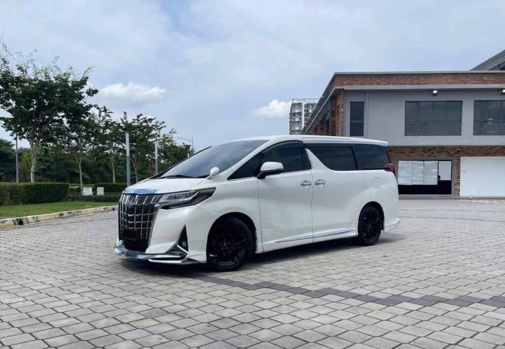 kereta sewa di Seremban 2